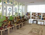 Выставка поделок детского и семейного творчества «Нет листвы осенней краше»